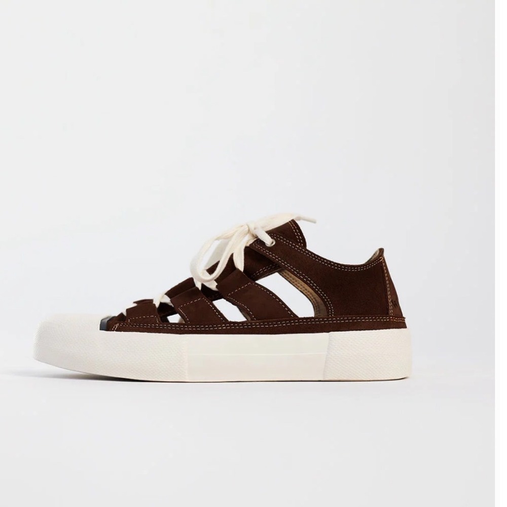 NWOB Free People Willow Cut Out Cage Sneakers‎  Brown Cream Size 40 msrp $200